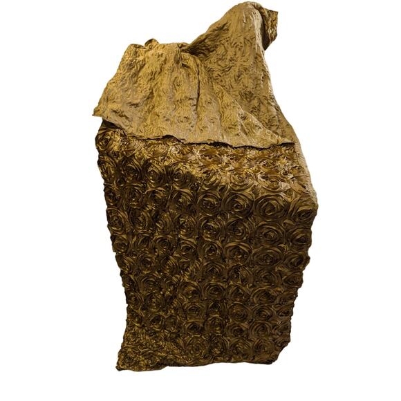 NWOT! COPPER SHIMMER RIBBON FLORAL EMBROIDERED TABLECLOTH, THROW! RAISED FINISH! - Picture 9 of 10